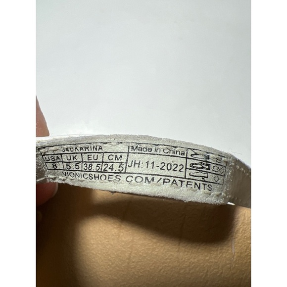 Vionic White and Tan Sandals with Silver Accents - Picture 7 of 7